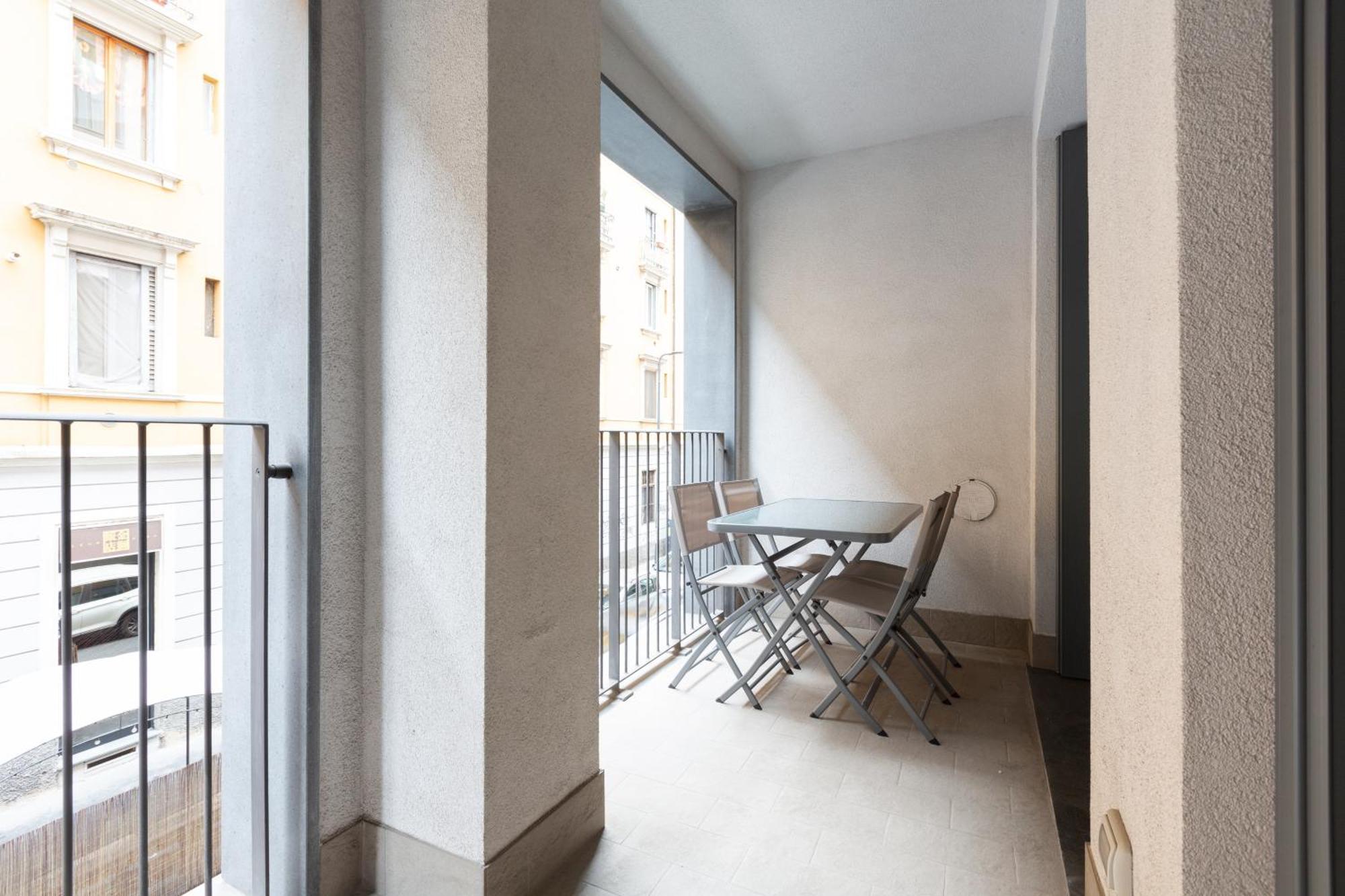 Porta Nuova Bright And Roomy Flat Milán Exterior foto